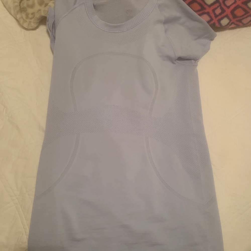 lululemon swiftly tech shirt size 6